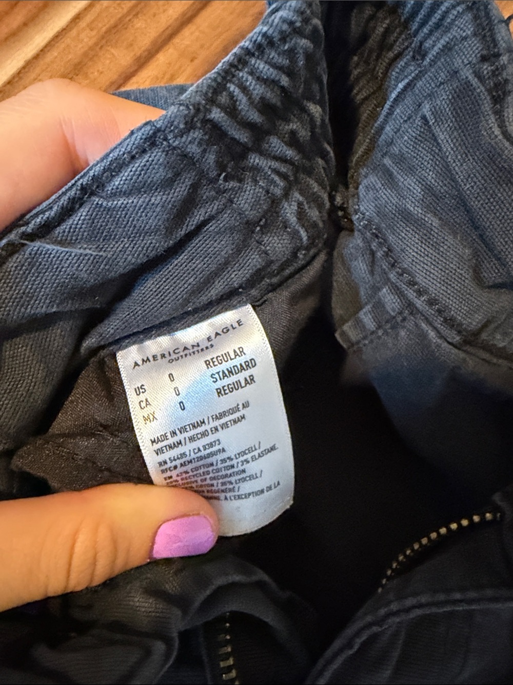 American Eagle Women’s Casual Cargo Pants - Black - Picture 3 of 4